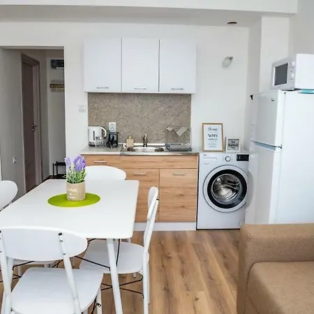 Vazrozhdenska * Veliko Tarnovo